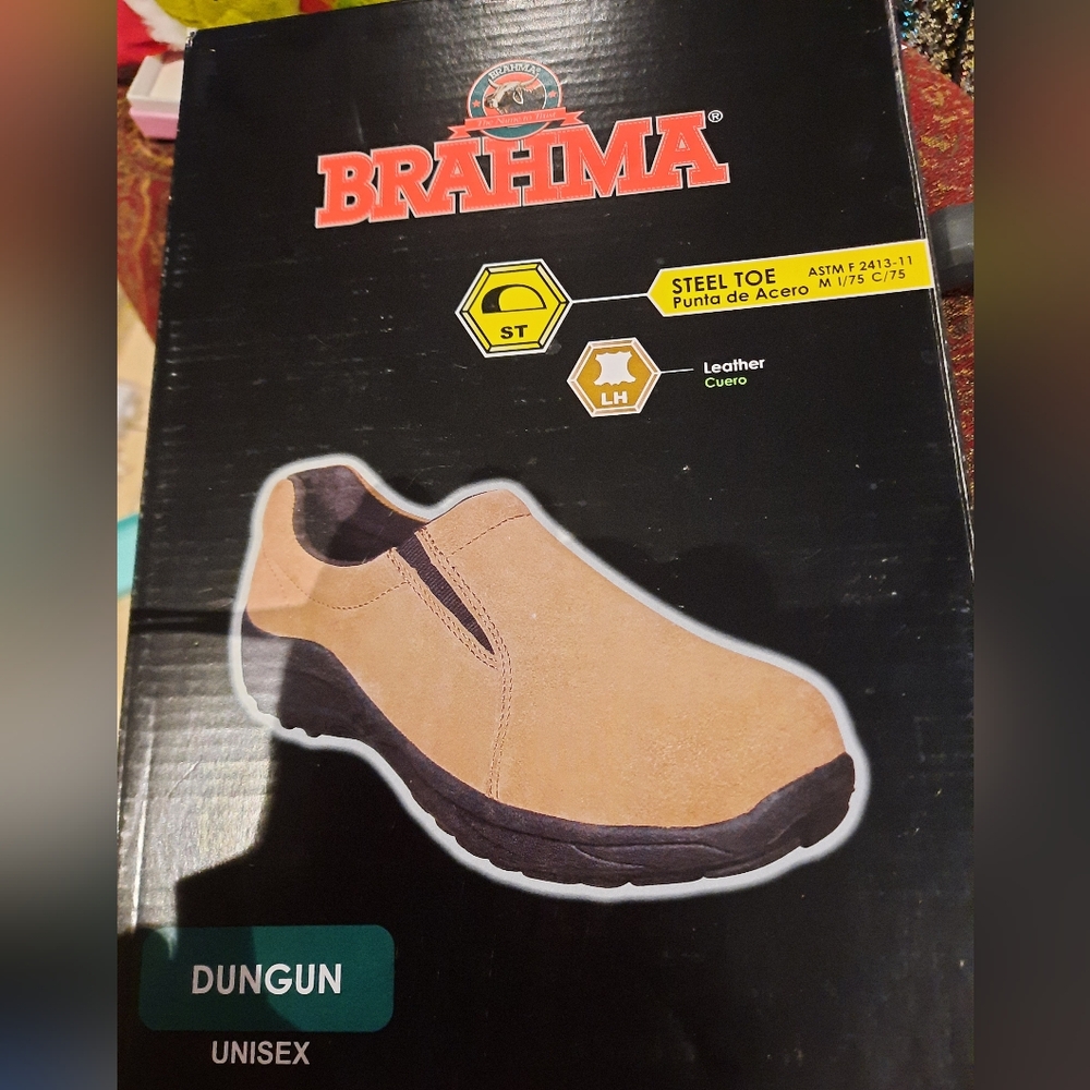 NWT Unisex slip on Steel toe work shoes UNISEX women's size 8.5 men 7